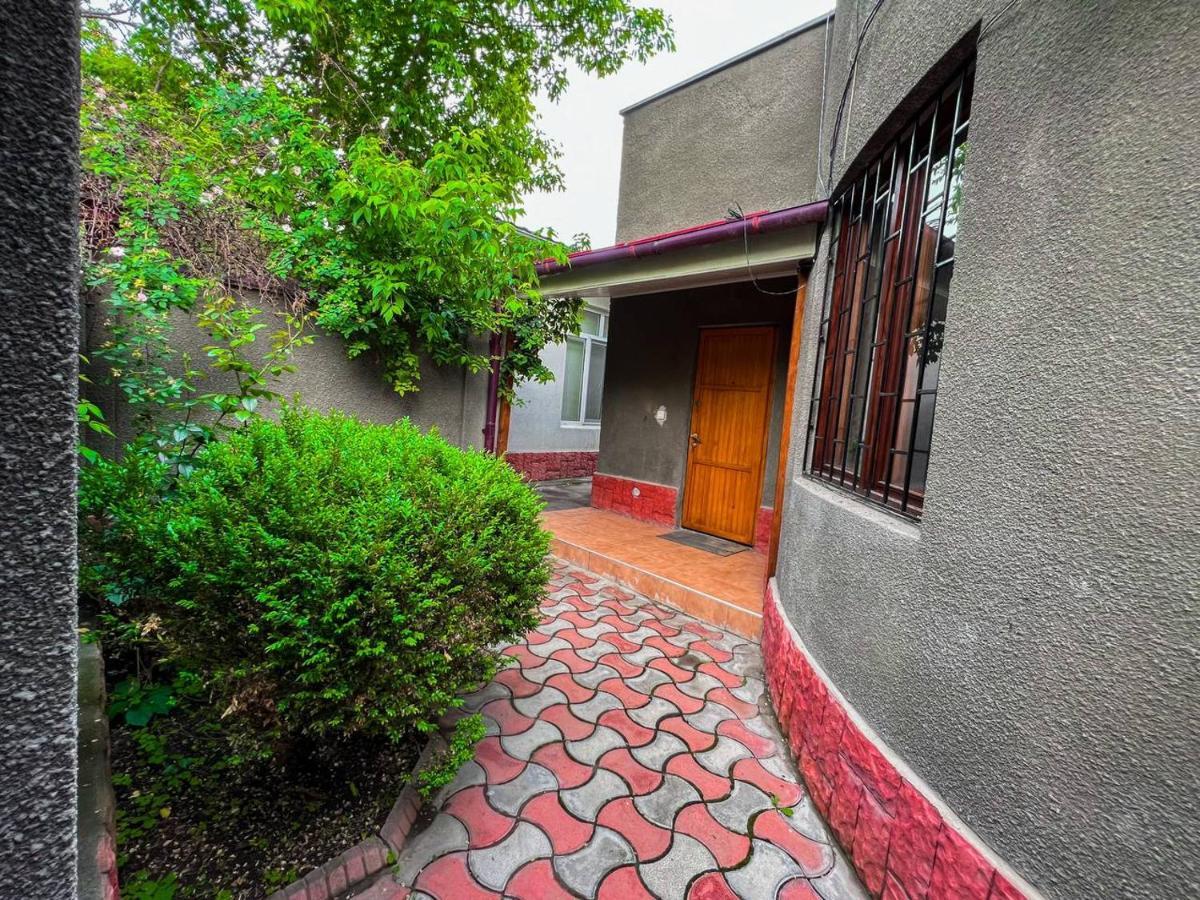 Ala-Bel Guesthouse 比什凯克 外观 照片